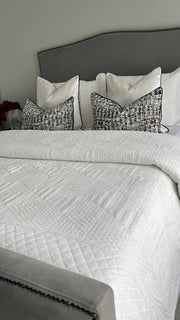 Luxe Ivory - white double sided Coverlet queen / king
