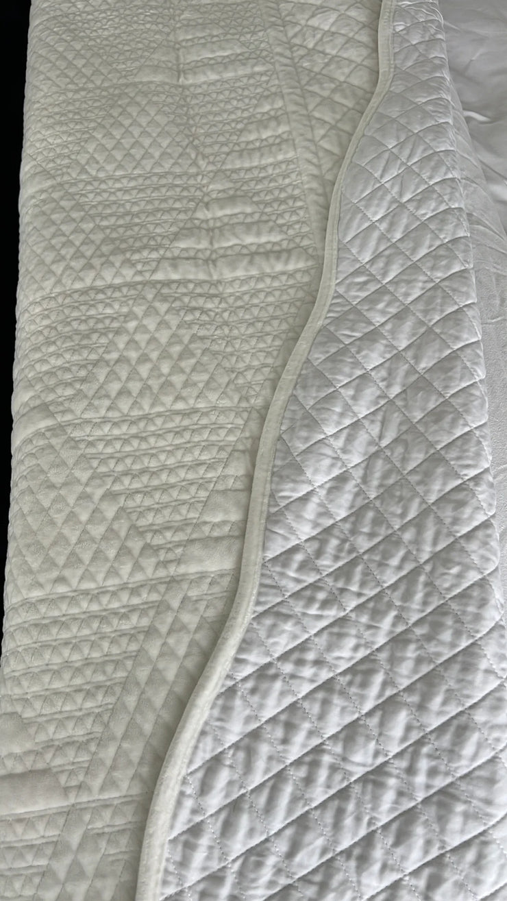 Luxe Ivory - white double sided Coverlet queen / king