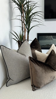 De-luxe mocha velvet cushion